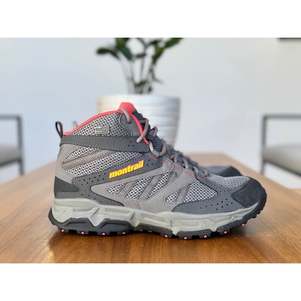 Columbia Women’s Size 9 Hiking Boots - Montrail